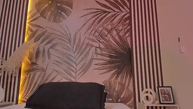 Samaantha-White on StripChat