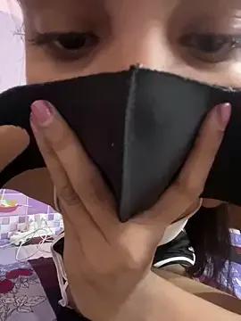 Sandhya_77 on StripChat