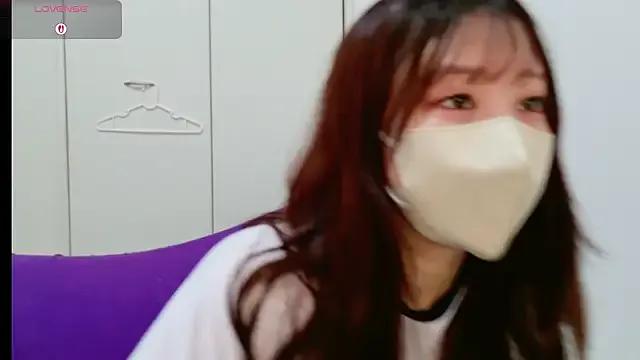 sara-a-jp on StripChat