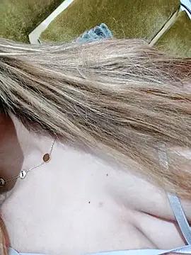 Sara-Arabica on StripChat