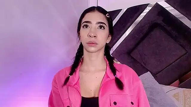 sara_lopee1 on StripChat