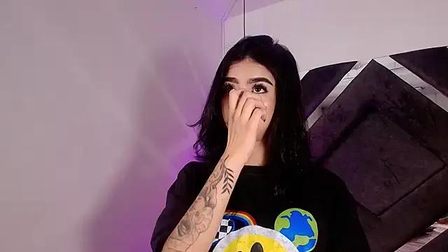 sara_lopee1 on StripChat