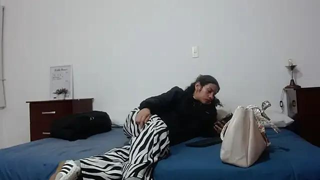 Sarabubbie on StripChat