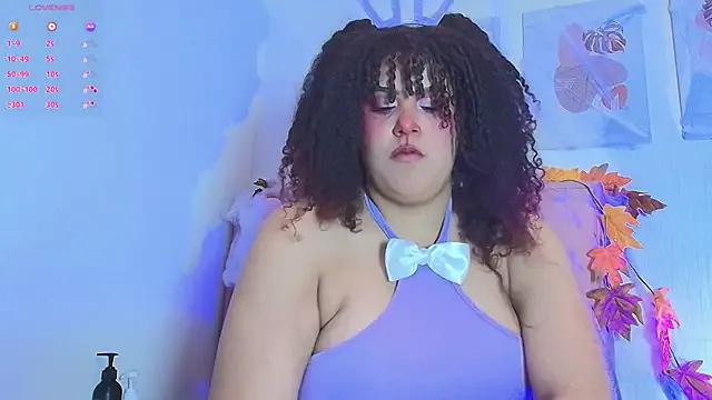 Saray_Cloverr on StripChat