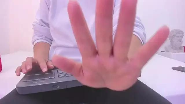 sarita_duque on StripChat