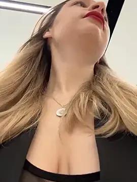 SashaCatt on StripChat