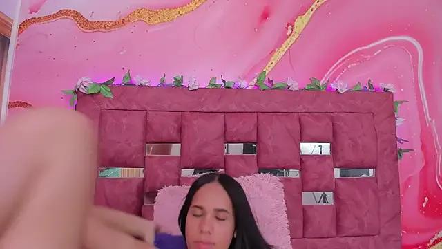 scarlett__evans_ on StripChat