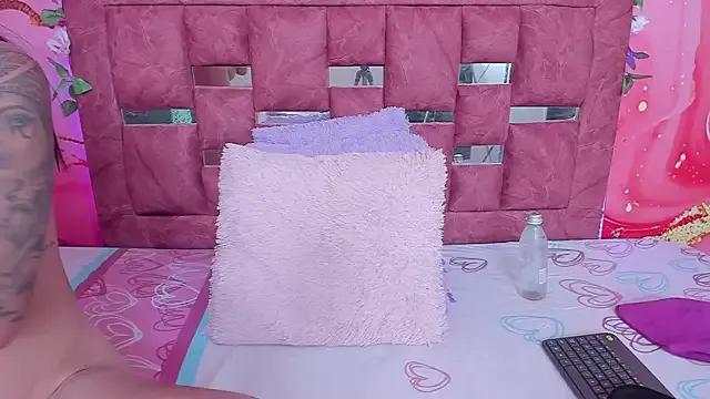 scarlett__evans_ on StripChat