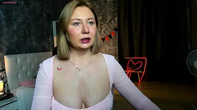 scent__of_woman on StripChat