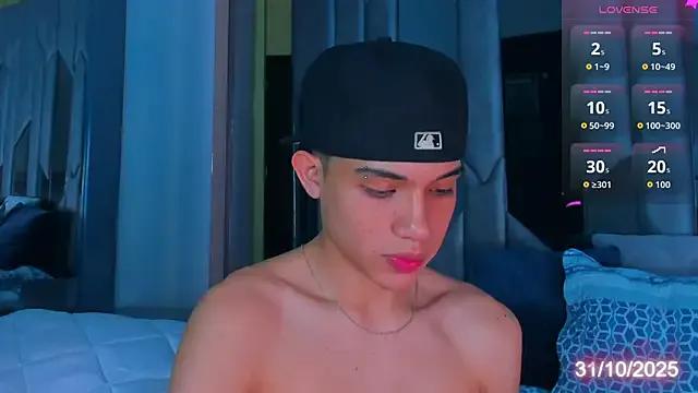 Sebax_Young on StripChat