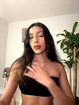 SelenaStone on StripChat