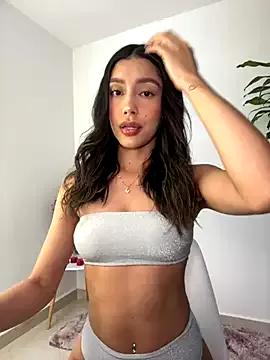 SelenaStone on StripChat