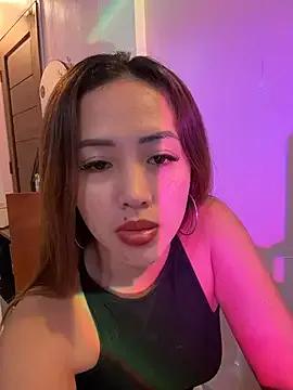 Serenaa_rabbit on StripChat