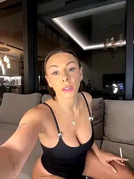 SexOnMyLvL on StripChat