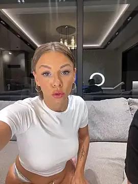 SexOnMyLvL on StripChat