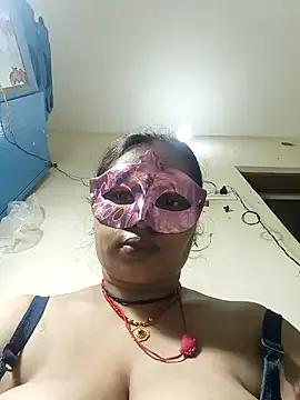 sexychutxxx7 on StripChat