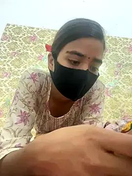 Sexykhushi041 on StripChat