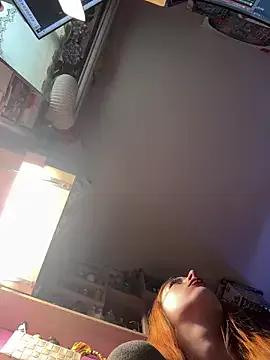 sexymelli18 on StripChat