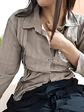 Shalu_G on StripChat