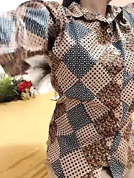 Shalu_G on StripChat