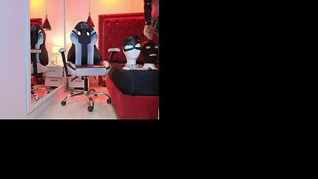 Sharon_nyx on StripChat