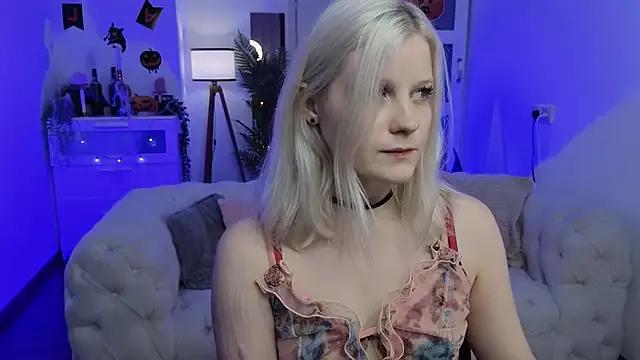 ShineJoan on StripChat