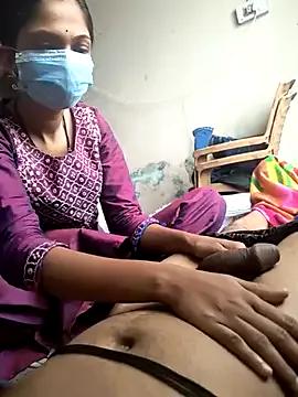 Shivani2002 on StripChat