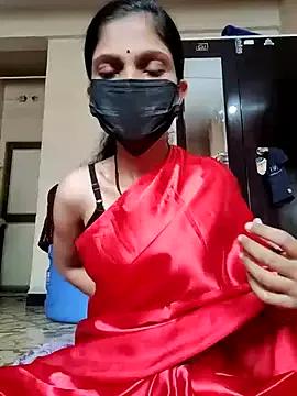 Shivani2002 on StripChat