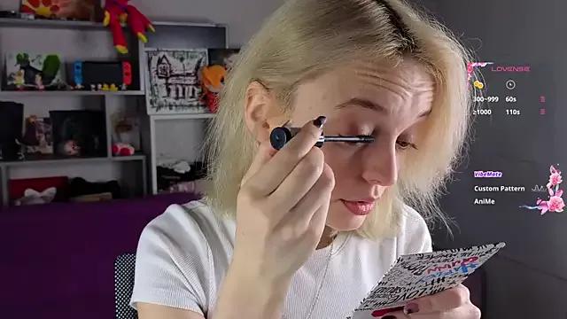 ShizukaBlanche on StripChat