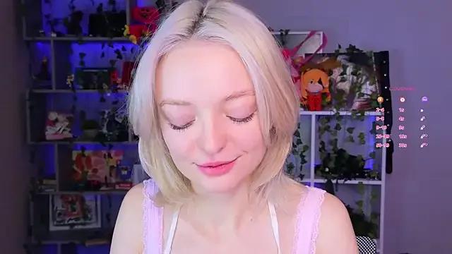 ShizukaBlanche on StripChat