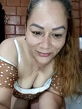 SluttyMilf79 on StripChat