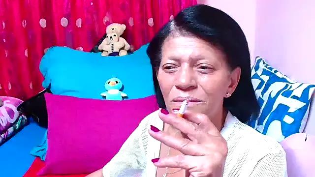 SLUTTYROXY on StripChat