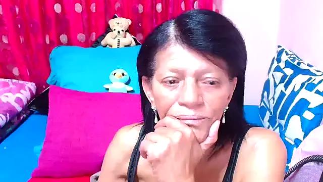 SLUTTYROXY on StripChat