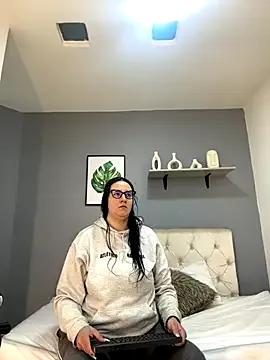 Soe_Lara on StripChat