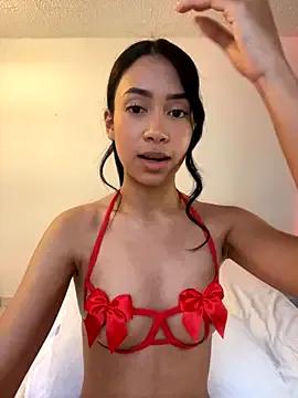 Soe_Love on StripChat