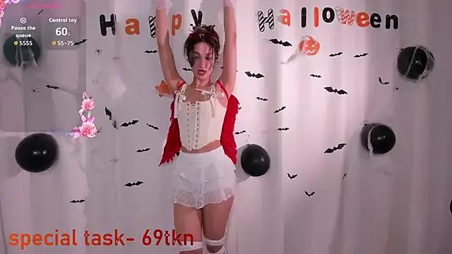 softly_bold on StripChat