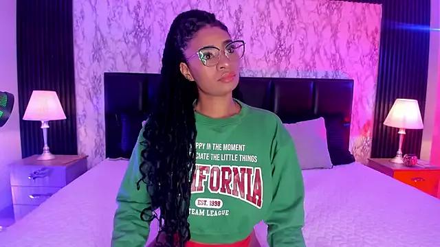 SpicyAmelia on StripChat