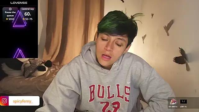 spicyferny on StripChat