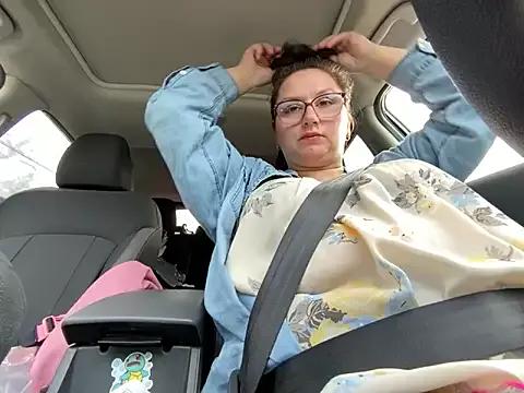 SquirtlegirlygirlmM on StripChat