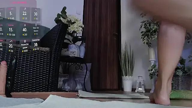 Squirtmania on StripChat