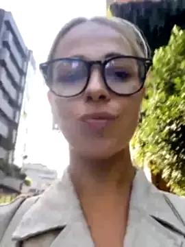 streetdoll on StripChat