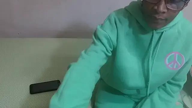 SugarPoppy24xxx on StripChat