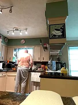 superbearboss on StripChat