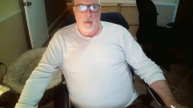 superbearboss on StripChat