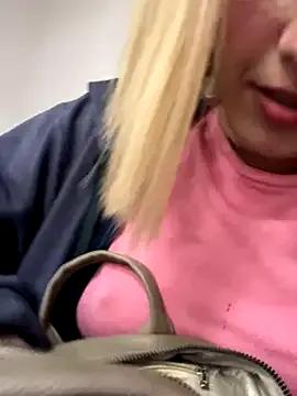 SweetBunnyGF on StripChat
