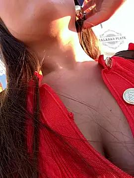 Syka0001 — Treat a girl to rolls and tasty drink 