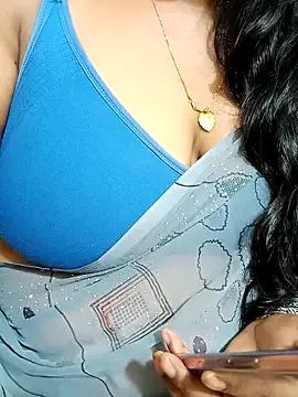 TAMIL-URVASHI on StripChat