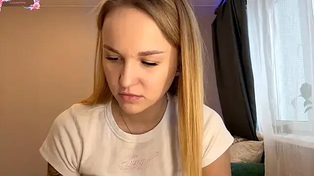 TanekaBoitel — FIRST TIME anal plug for thrills