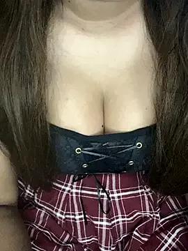 Tara_girl01 on StripChat