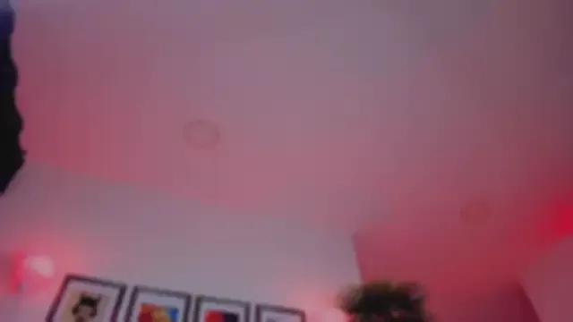 Taylor__foxxx on StripChat